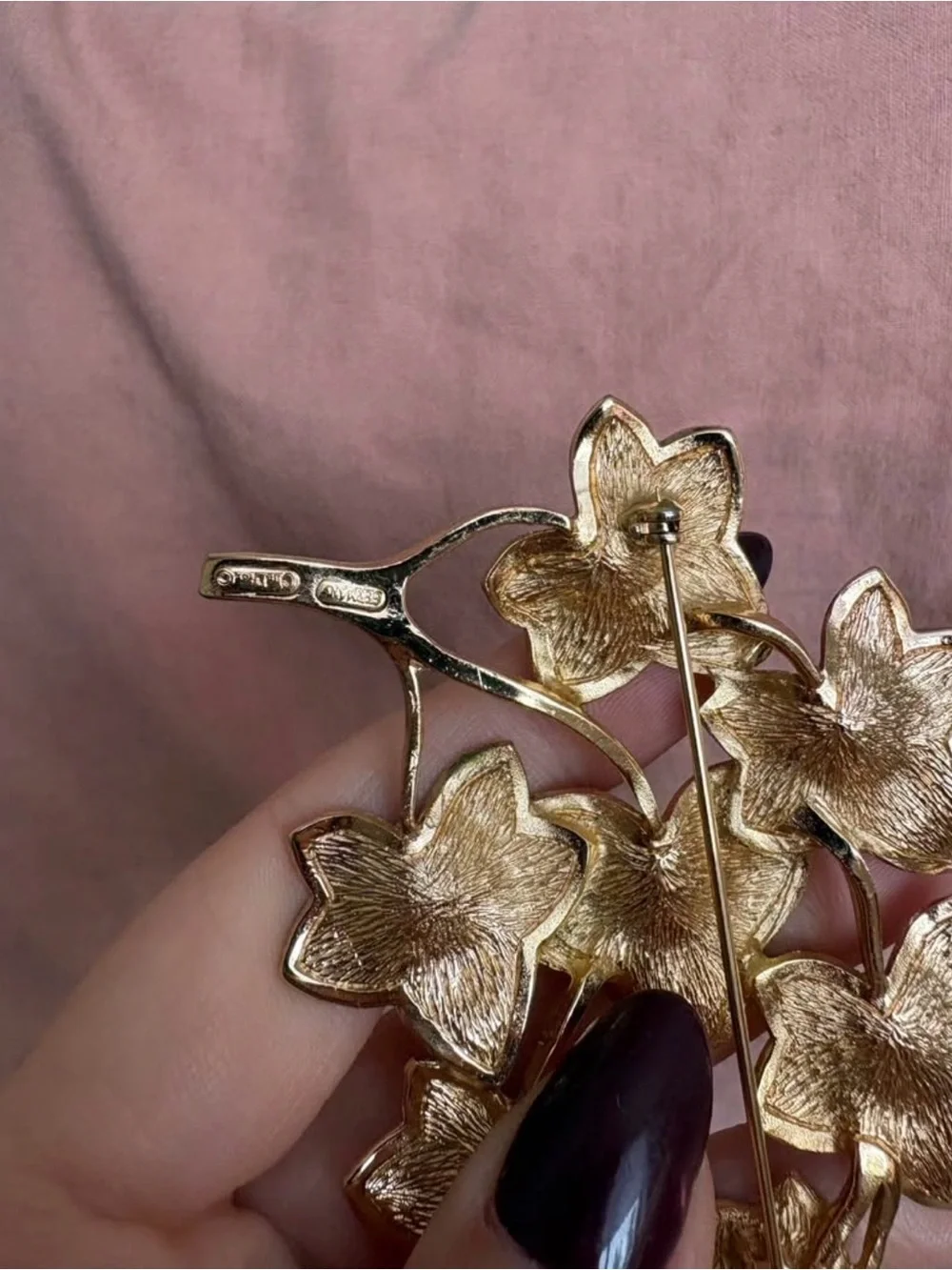 Christian Dior Gold Floral Leaf Brooch and Earring Set - Women Jewelry